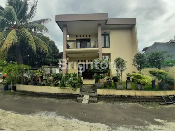 image RUMAH CANTIK DUA LANTAI DI GDC SIAP HUNI (1)