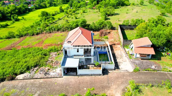 image BRAND NEW FULLY FURNISHED 2 STORIES 3BR/3BTH VILLA IN GOA GONG (3)