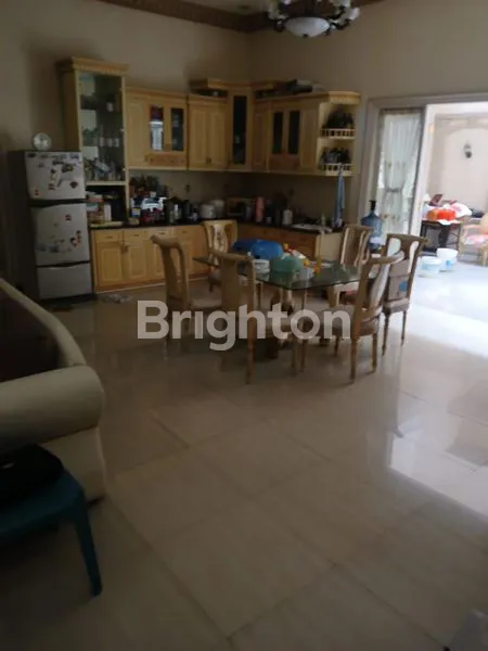 image RUMAH 2 LANTAI SIAP HUNI SUTOREJO TENGAH (3)