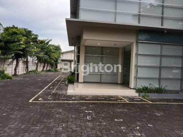 GUDANG & KANTOR DI SEMARANG BARAT. LOKASI STRATEGIS, 1000% BEBAS BANJIR