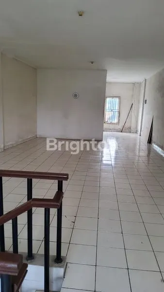 image RUKO FIFTH AVENUE - LOKASI DI PINGGIR JALAN RAYA UTAMA GADING SERPONG (7)