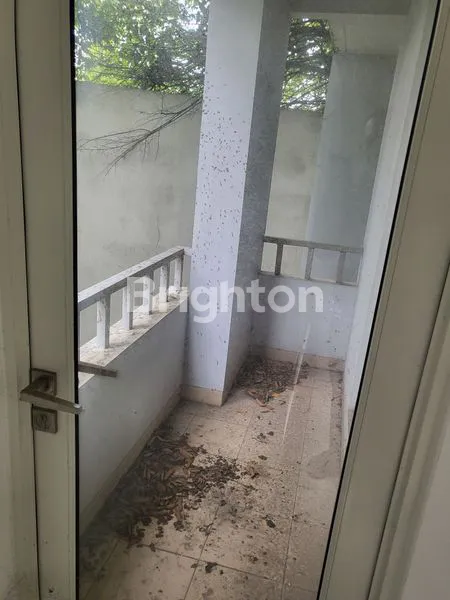 image RUMAH HOOK DI CLUSTER EDISON GADING SERPONG (8)