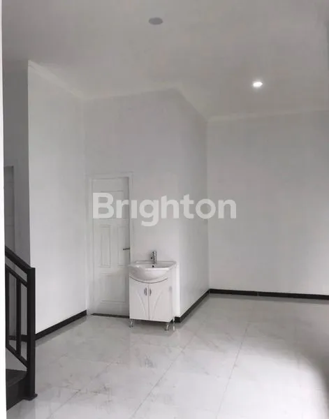 image RUMAH SEWA DI SOLOBARU, MEWAH DAN NYAMAN!! NO RENOV!! ISTIMEWA (5)