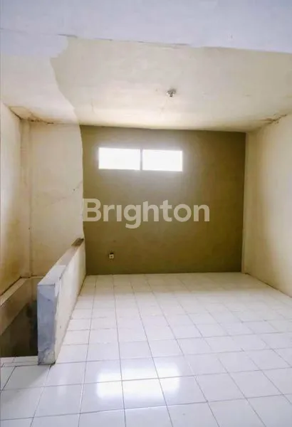 image RUKO 2 LANTAI STRATEGIS NOL JALAN RAYA PAKIS (6)