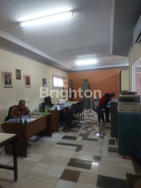image RUMAH KANTOR LOKASI SANGAT STRATEGIS JALUR UTAMA BY PASS (2)