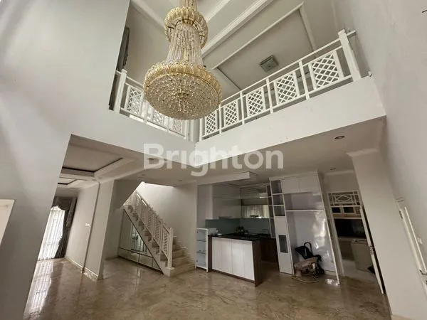 image RUMAH MEWAH HOOK, PERUMAHAN ELITE  TENGAH KOTA DEPOK (3)