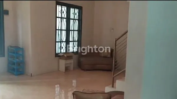 image RUMAH 2 TINGKAT SIAP HUNI (4)