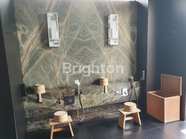 image LUXURY 2 OR 4 BEDROOM APARTMENT AT PAKUBUWONO SPRING (4)