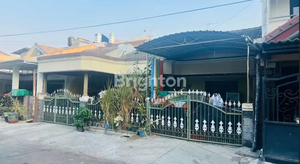 image RUMAH 1 LANTAI TERAWAT LINGKUNGAN AMAN & NYAMAN, SELANGKAH KE MERR SUPERINDO STIKOM UPN UBAYA (3)