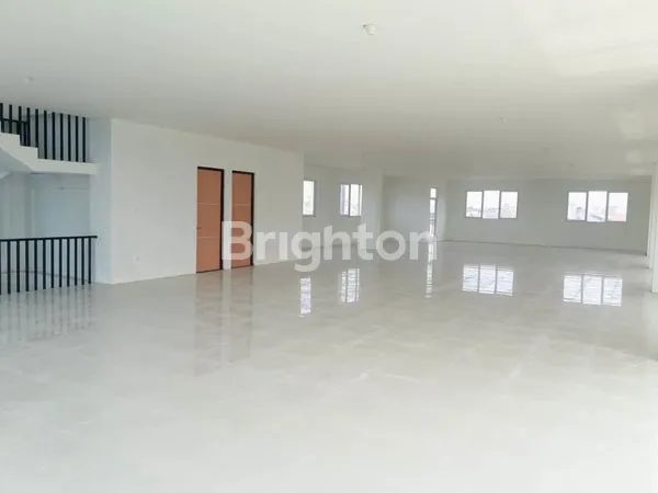 image FOR SALE! GEDUNG COCOK UNTUK KANTOR KAWASAN STRATEGIS DAERAH PRAMUKA, JAKARTA TIMUR (2)