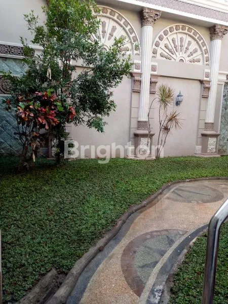 image RUMAH 2 LANTAI SIAP HUNI DI DHARMAHUSADA INDAH BARAT (4)