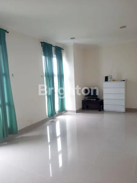 image RUMAH HOOK 2 LANTAI SIAP HUNI CLUSTER VERDI SYMPHONIA (5)