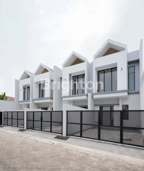 image LEBAK, READY 2 UNIT, DEKAT JALAN RAYA KENJERAN, BISA FURNISH (1)