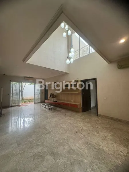 image JARANG ADA RUMAH 2 LANTAI DE PARK BSD CITY KAMAR TIDUR 5, DE PARK, BSD CITY, TANGERANG SELATAN (1)