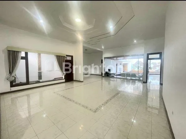 image RUMAH LUAS LOKASI IDJEN BAULEVARD MALANG (1)