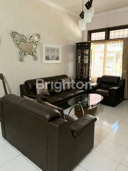 image RUMAH CANTIK TERAWAT TURUN HARGA\\U203C\\UFE0F\\U203C\\UFE0F DI LINGKUNGAN YANG NYAMAN 1 LANTAI DI  TAMAN YASMIN (1)
