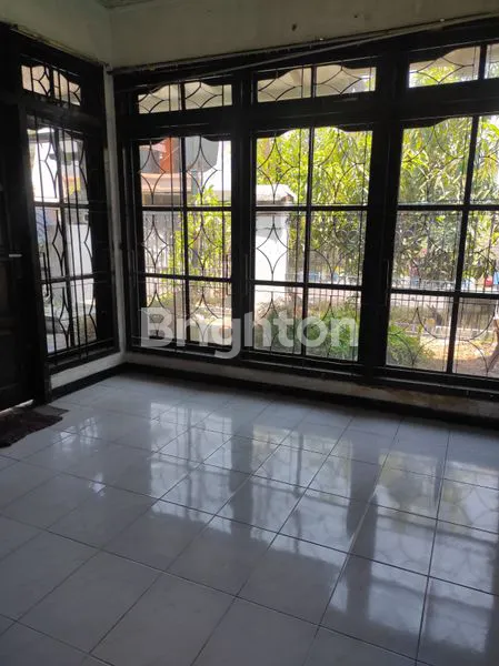 image BUTUH CEPAT RUMAH 2LT AREA TENGGILIS PRAPEN (4)