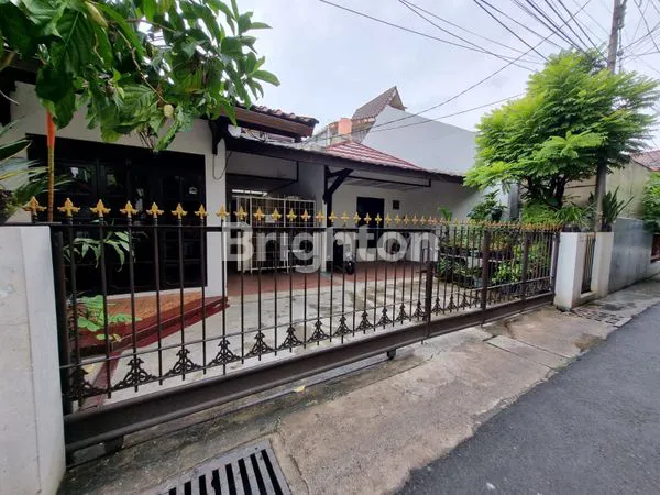 image RUMAH KOST DI RADIO DALAM JAKARTA SELATAN  (1)