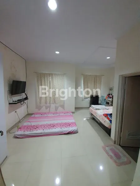 image *DIJUAL MURAH RUMAH SEMIFURNISHED SEGERA DI PADEMANGAN JAKARTA UTARA* (2)