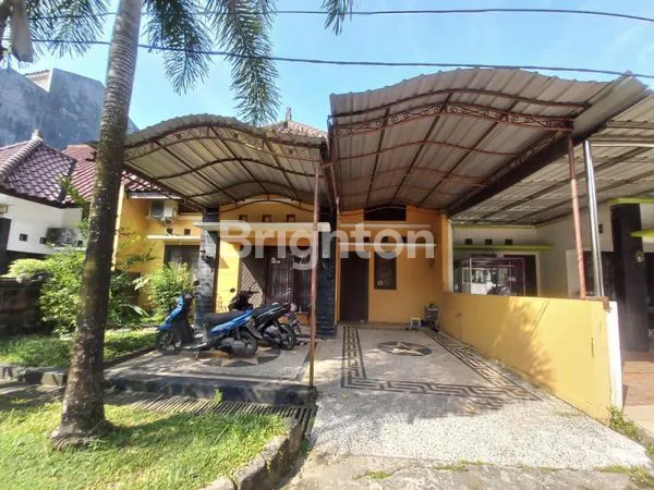 image RUMAH CANTIK DIJUAL DI PERUMAHAN GRAND MAHAKAM  (1)