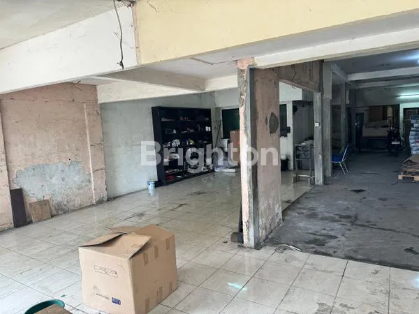 image TOKO DUA PINTU DI RAWAMANGUN [TK 610 J] (4)