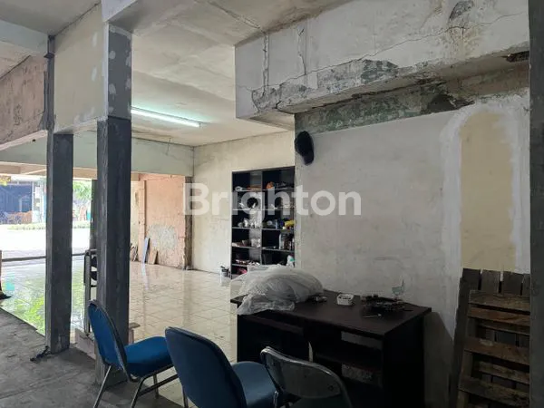 image TOKO DUA PINTU DI RAWAMANGUN [TK 610 J] (8)