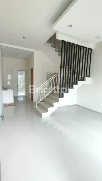 image RUMAH NEW MINIMALIS 2 LT DI PONDOK CANDRA INDAH MANGGIS SIDOARJO  (1)