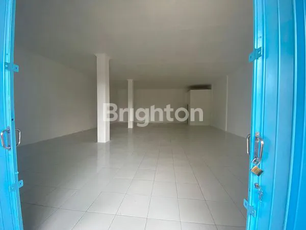 image RUMAH DAN TANAH LUAS COCOK UNTUK USAHA (2)