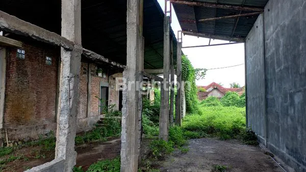 image RUMAH DAN TANAH LUAS COCOK UNTUK USAHA (3)
