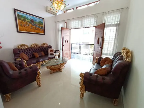 image PALMERAH RESIDENCE JAKARTA BARAT RUMAH LUX 4 LANTAI FULL FURNISHED (2)