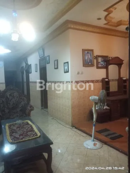 RUMAH LUAS DI JL. RAYA NGADILUWIH KEDIRI