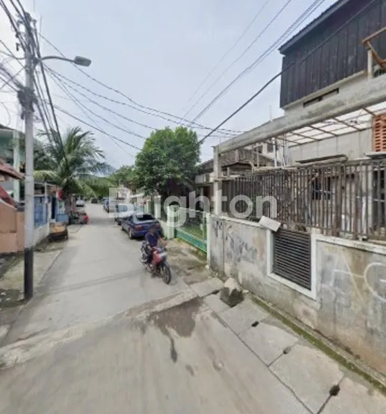 image RUMAH ADA KOS KOSAN LOKASI SANGAT STRATEGIS DI KEBON BARU TEBET (3)