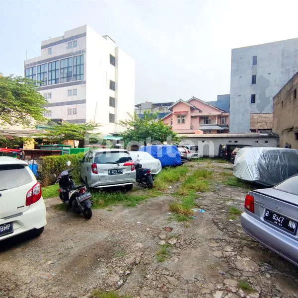 image LANGKA TANAH BINUS BINA NUSANTARA UNIVERSITY PALMERAH JAKARTA BARAT (1)