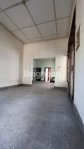 image RUMAH 0 JALAN, DHARMAHUSADA SURABAYA TIMUR COCOK UNTUK TEMPAT USAHA (7)