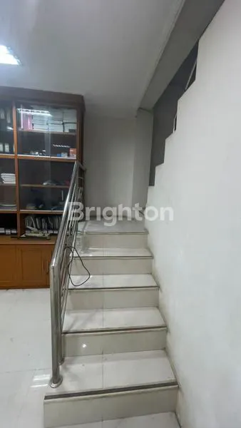 image JUAL CEPAT BANGUNAN BISA UNTUK RUMAH, USAHA, KANTOR, LOKASI PINGGIR JALAN RAYA DAERAH CICALENGKA (8)