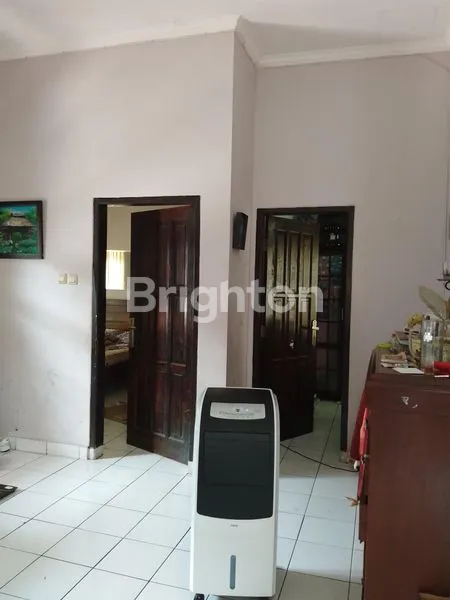 image BELI RUMAH BONUS TANAH YANG LUAS  (4)