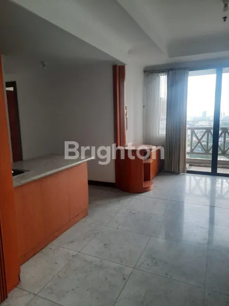 APARTEMEN SIMPRUG INDAH 3BR LANTAI SEDANG JAKARTA SELATAN