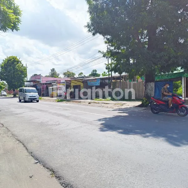 image LUAS TANAH NOL JALAN PROPINSI DAERAH SRENGAT (4)