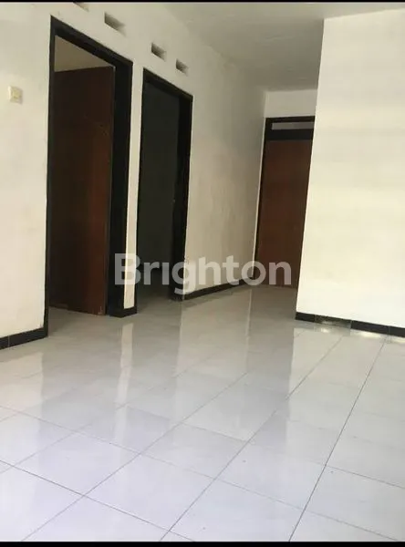 image RUMAH ASRI SIAP HUNI LOKASI STRATEGIS DI SURABAYA TIMUR (4)