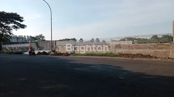 image TURUN HARGA!!! TANAH SEBELAH PERUMAHAN CITRALAND UTARA, JALAN RAYA, NOL JALAN, ISTIMEWA. BATAS BELAKANG CLUB HOUSE CITRALAND UTARA, FLYOVER SEMEMI JLLB (7)