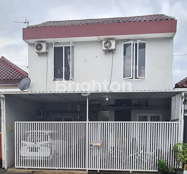image RUMAH 2 LANTAI HARGA MIRING DAN MURAH DI KOTA KEDIRI (1)