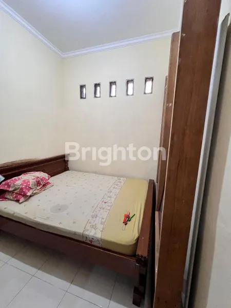 image RUMAH NYAMAN 2 LANTAI DI LOKASI STRATEGIS SIMPANGAN DEPOK (5)