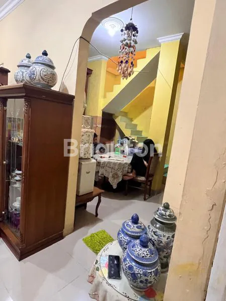 image RUMAH NYAMAN 2 LANTAI DI LOKASI STRATEGIS SIMPANGAN DEPOK (6)