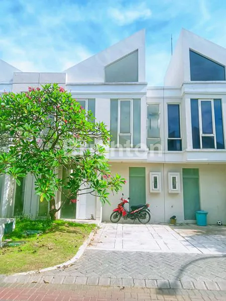 image RUMAH MINIMALIS GRAND PAKUWON TANDES SURABAYA BARAT (1)