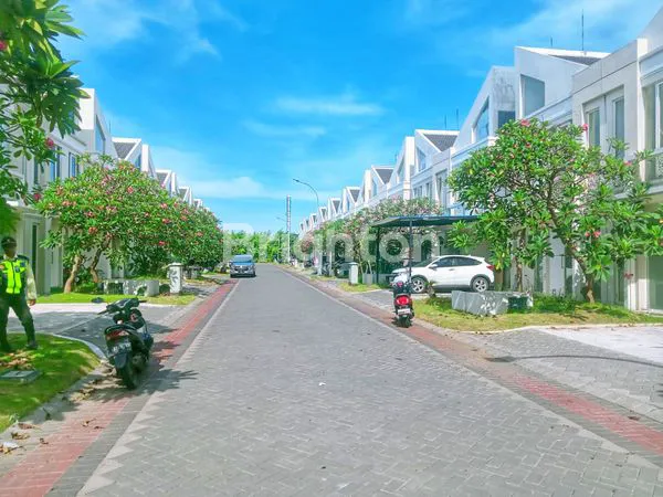 image RUMAH MINIMALIS GRAND PAKUWON TANDES SURABAYA BARAT (2)
