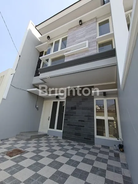 image RUMAH MINIMALIS NGINDEN SURABAYA DEKAT SEMOLOWARU, MERR (2)