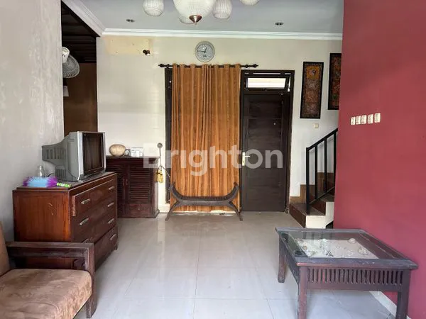 image RUMAH BAGUS DI SOLO 1 MENIT KE LUWES GENTAN (3)