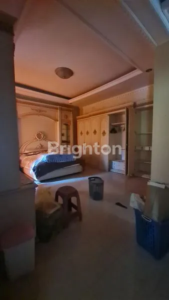 image RUMAH DI PERUMAHAN BERGAYA MODERN CLASSIC (2)