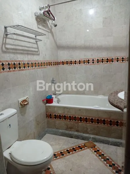 image RUMAH MEWAH FULL FURNISH SIAP HUNI COCOK UNTUK HOMESTAY DI KAWASAN WISATA YOGYAKARTA (7)