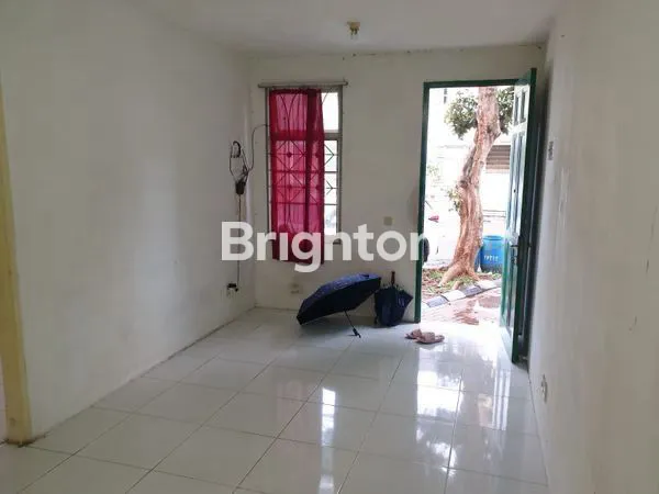 image TOWN HOUSE SIAP HUNI LIPPO KARAWACI UTARA - TANGERANG (2)